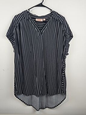 EVRI Black & White Striped High Low Blouse Tunic Top Size 1X